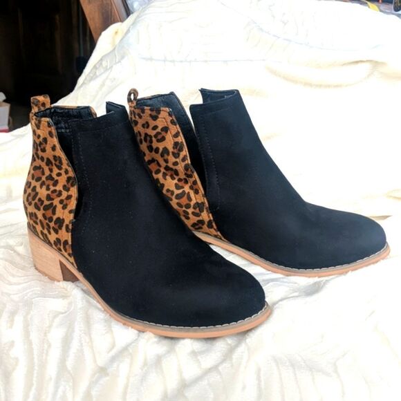 Corky's Leopard Print /Black split Bootie - Picture 3 of 9